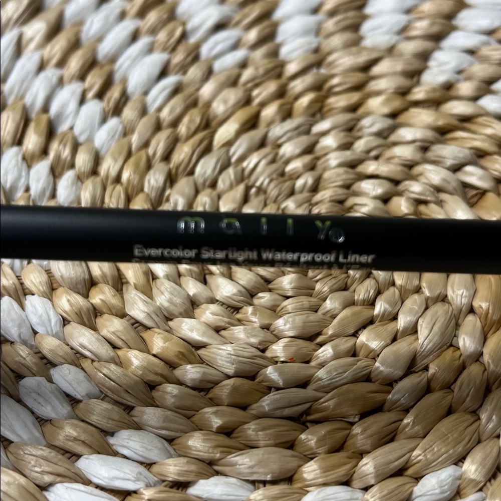 Mally Beauty Black Eyeliner - Picture 6 of 6